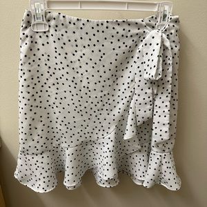 Princess Polly Skirt, Size:4, Color: polka dot